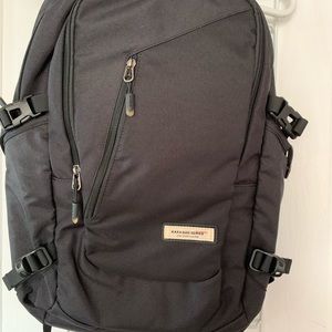 KAKA bagpack /Business/school Backpack New